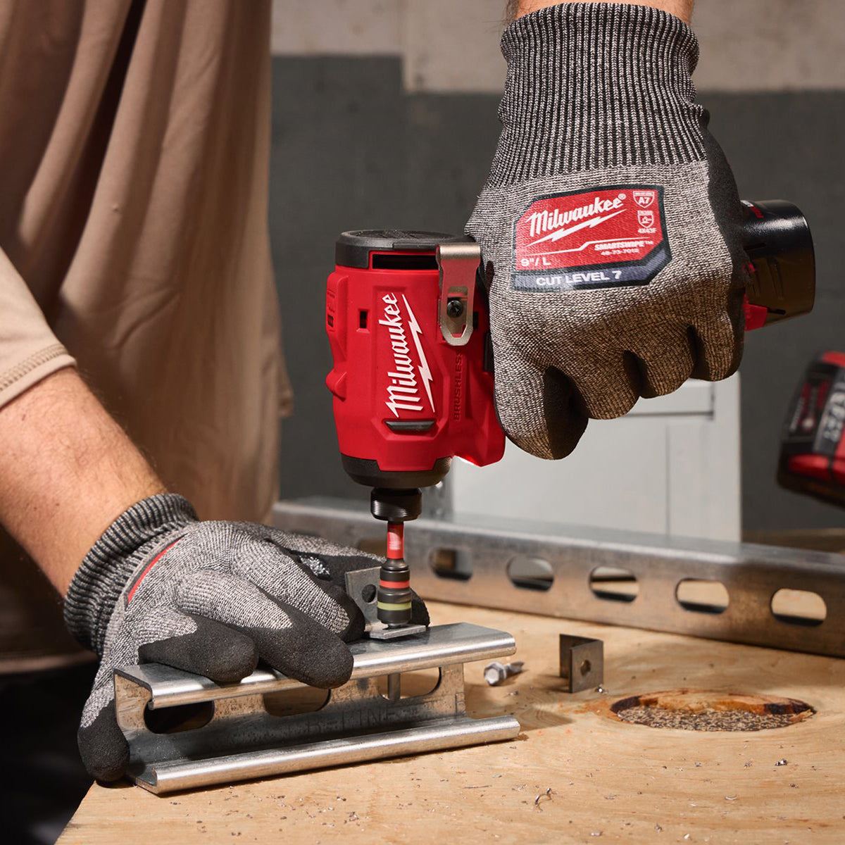 Milwaukee M12BLIDRC-0 12V Brushless Compact Impact Driver with 1 x 4.0Ah Battery & Charger